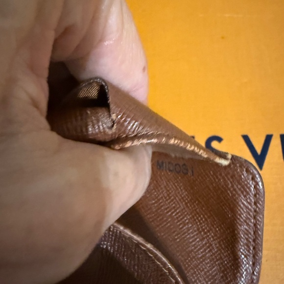 Authentic Louis Vuitton Monogram Snap Wallet - Picture 11 of 11